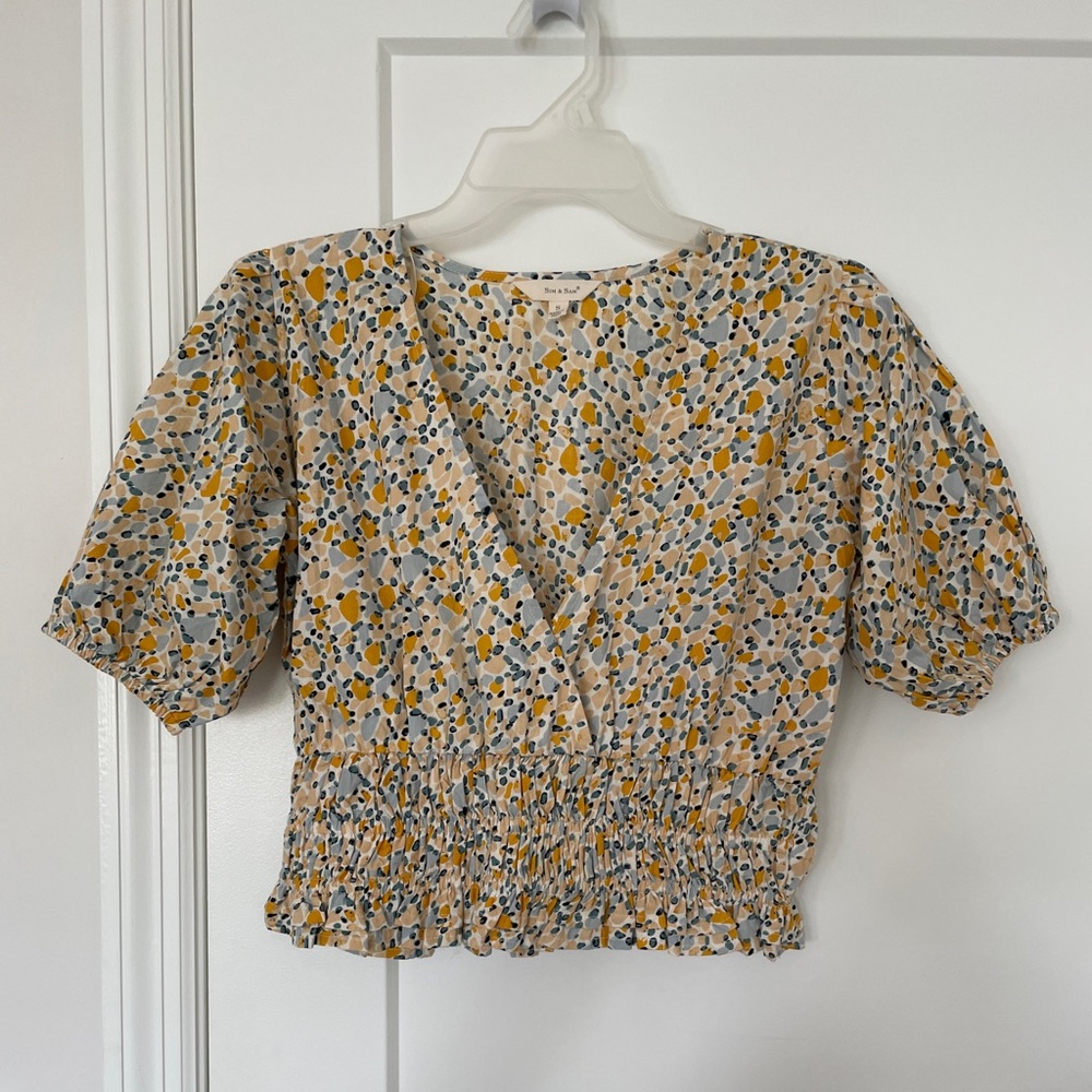Puff Short Sleeve Smocked V-Neck Top NWOT